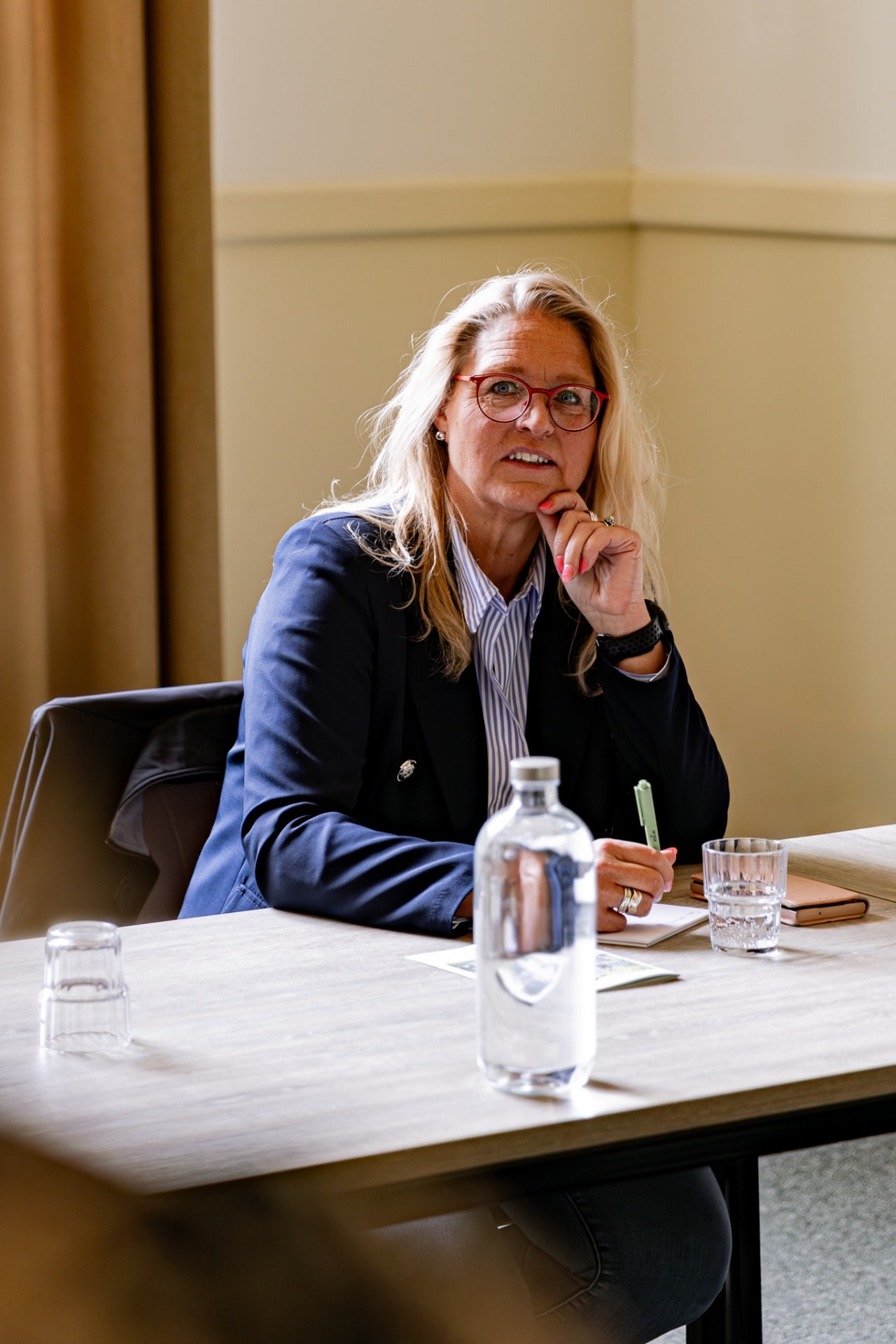 Deelnemer aan zakelijke vergadering in Veenhuizen